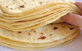  معاون سازمان صمت خوزستان: افزایش قیمت نان، تخلف است